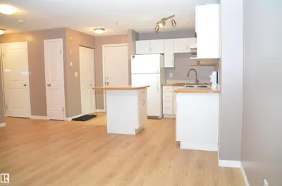 Interior photo 2 of 