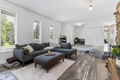 Interior photo 2 of #29 25507 TWP ROAD 512 A