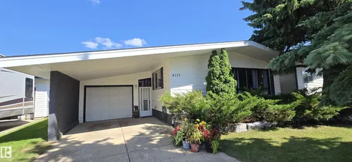 4233 49 ST, Vegreville - $374,000