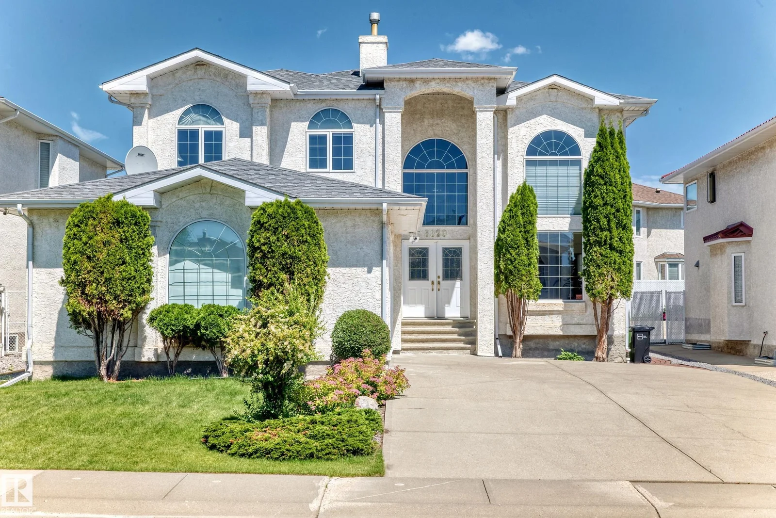 8820 158 AV NW, Edmonton - 5 bedroom Detached Single Family for sale