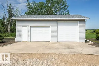 Interior photo 4 of 25023 Twp Rd 612