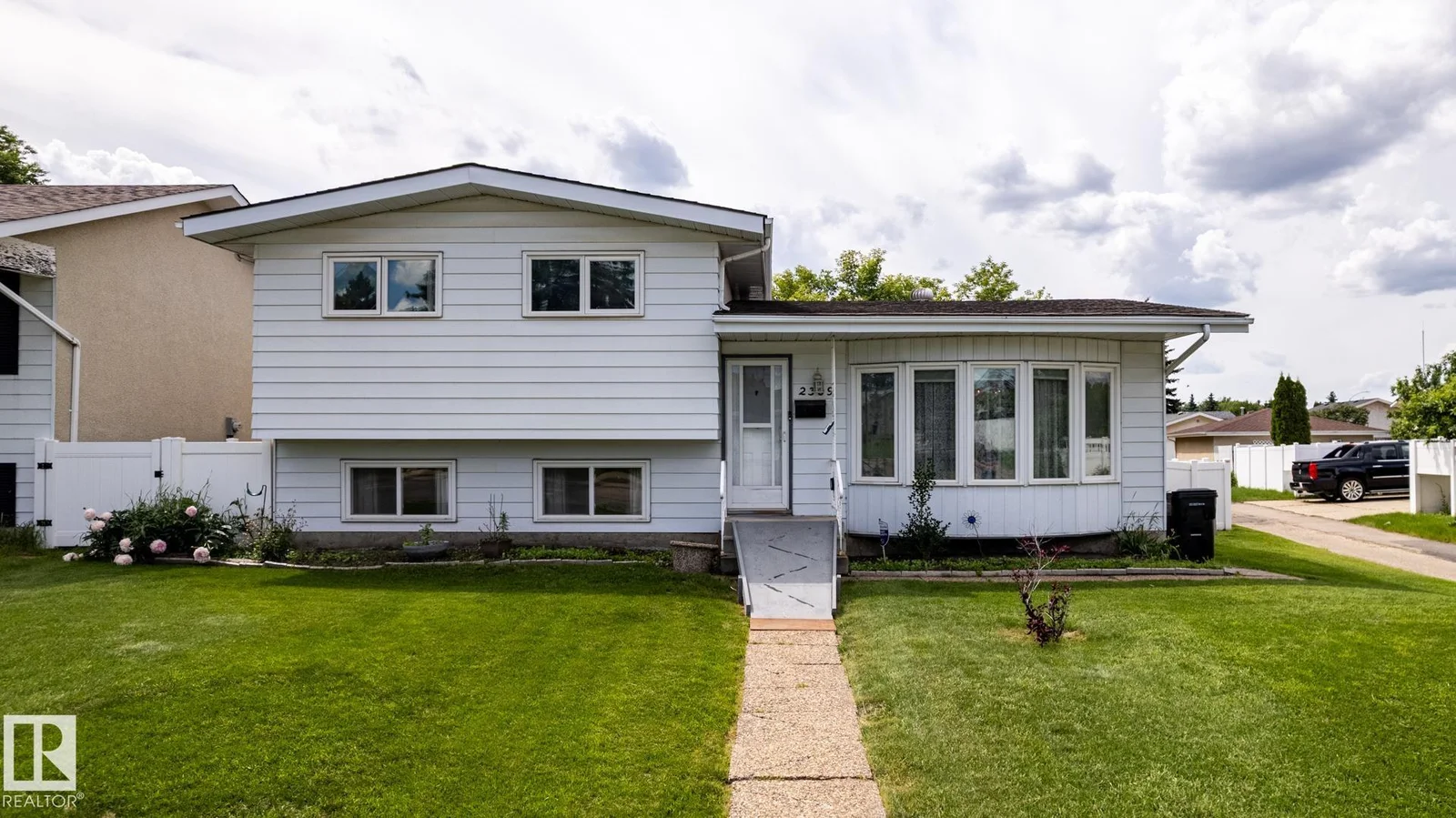 2309 MILLBOURNE RD W NW, Edmonton - 4 bedroom Detached Single Family for sale