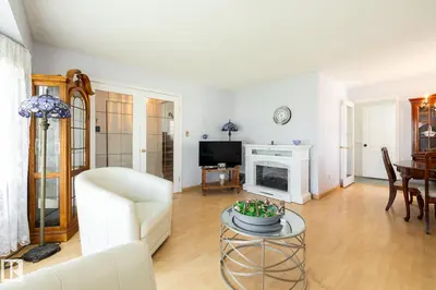 Interior photo 3 of 2309 MILLBOURNE RD W NW