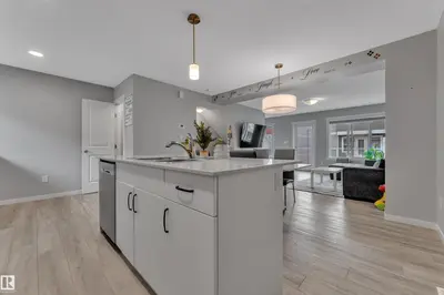 Interior photo 4 of #82 1816 RUTHERFORD RD SW