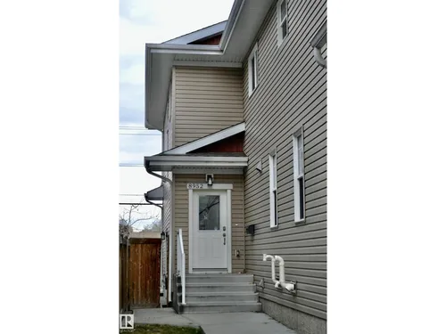 8952 81 AV NW, Edmonton - $490,000