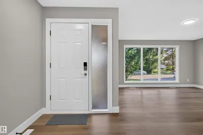 Interior photo 4 of 33 Brookside AV