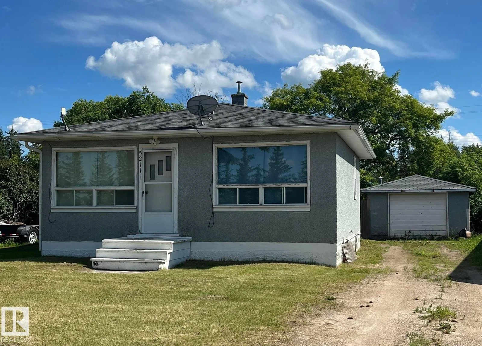 5211 49 Ave, Glendon - 2 bedroom Detached Single Family for sale