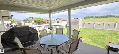 Interior photo 2 of 4221 46 ST