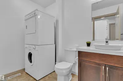 Interior photo 4 of 7223 19A AV SW