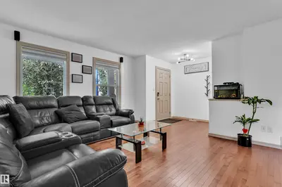 Interior photo 2 of 7223 19A AV SW