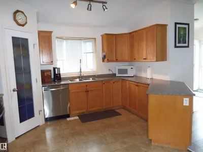 Interior photo 2 of 1061 Aspen DR E