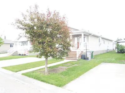 Interior photo 1 of 1061 Aspen DR E