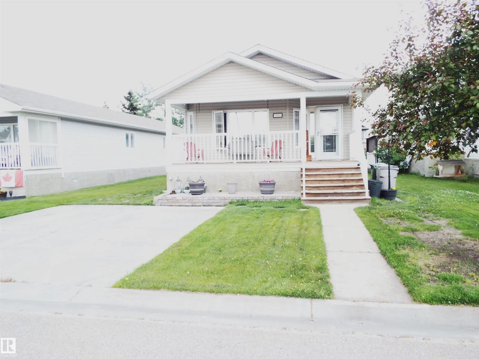 1061 Aspen DR E, Leduc - 3 bedroom Single Family Residence for sale