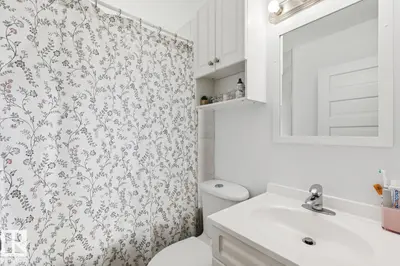 Interior photo 4 of 11229 99 AV NW