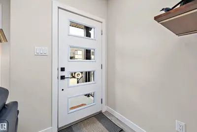 Interior photo 1 of 7817 YORKE RD NW