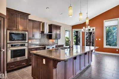 Interior photo 2 of 9 SHOREWOOD CR