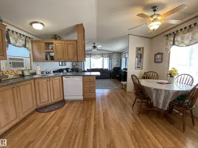 Interior photo 4 of 320 Evergreen PA NW