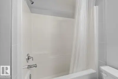 Interior photo 4 of 