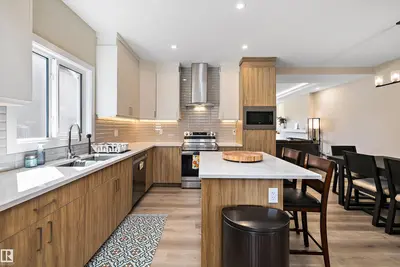 Interior photo 4 of 7208 78 AV NW