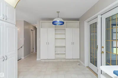 Interior photo 4 of 933 YOUVILLE DR W NW