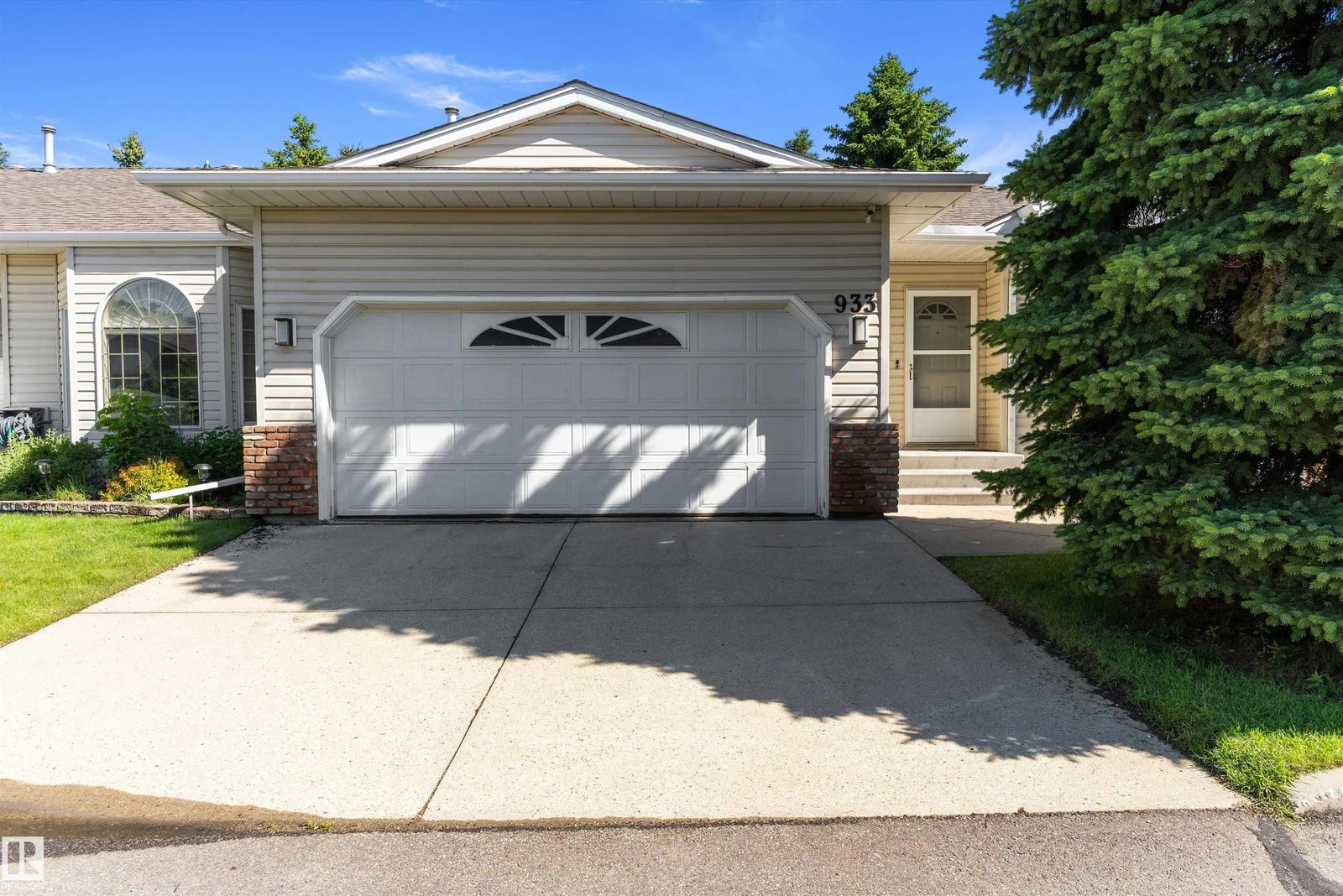 933 YOUVILLE DR W NW, Edmonton - 2 bedroom Duplex for sale
