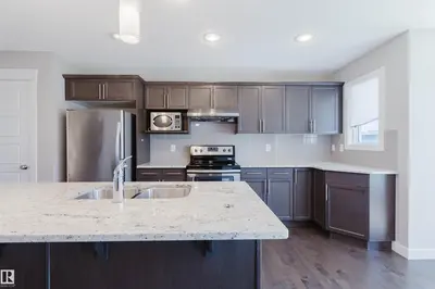 Interior photo 3 of 2472 GLENRIDDING BV SW