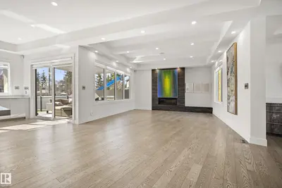 Interior photo 3 of 14643 92A AV NW