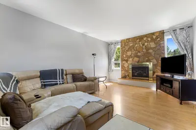 Interior photo 3 of #6 2113 TWP ROAD 525 B