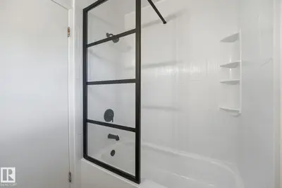 Interior photo 4 of 10622 51 AV NW