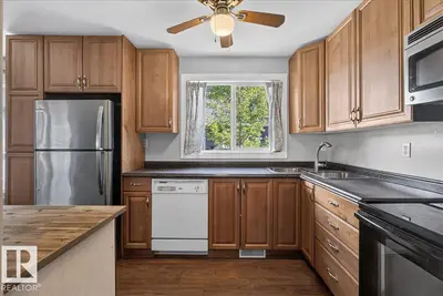 Interior photo 2 of 