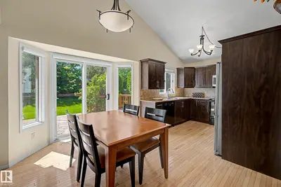 Interior photo 2 of 425 BUCHANAN RD NW