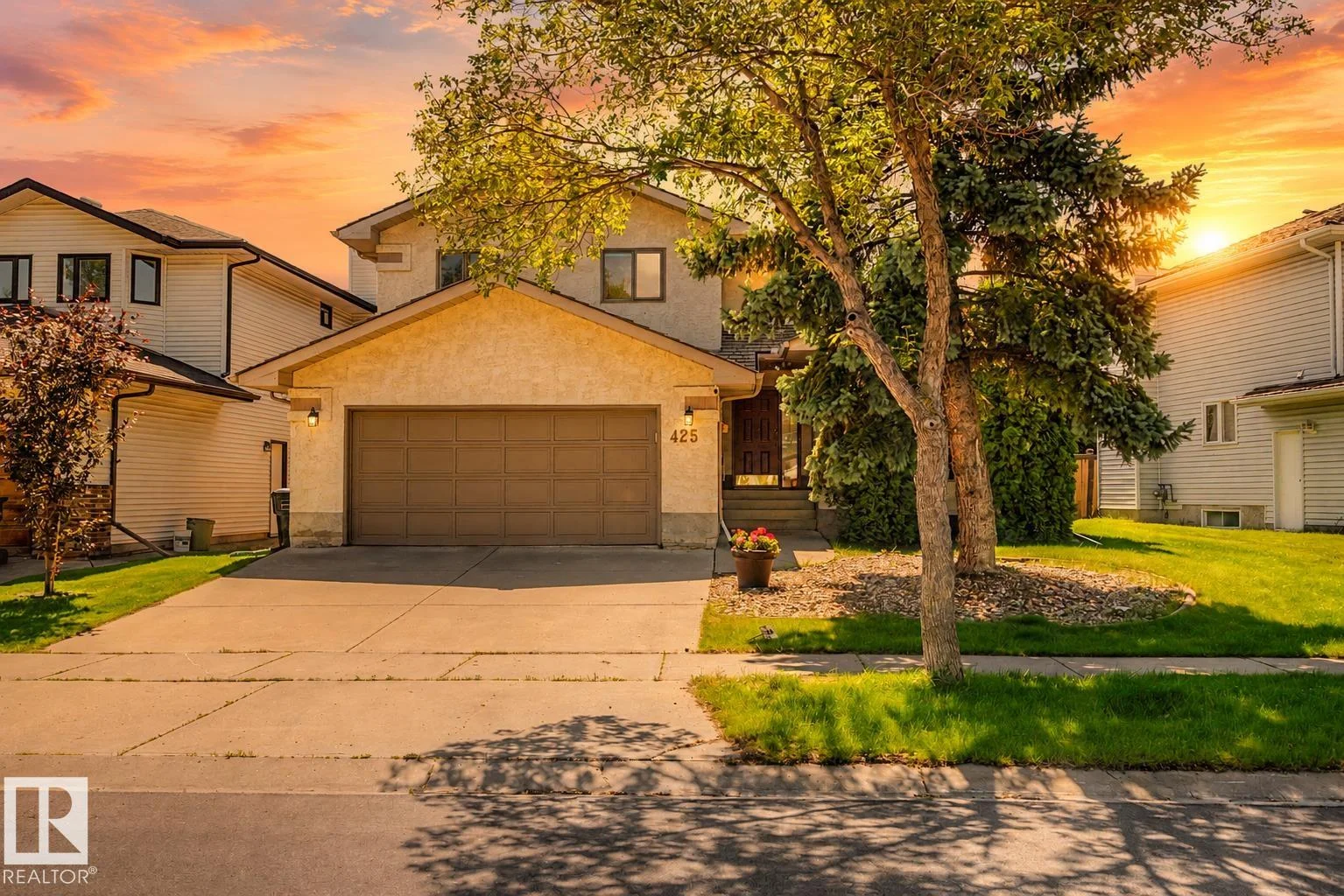 425 BUCHANAN RD NW, Edmonton - 6 bedroom Detached Single Family for sale