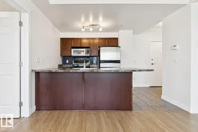 Interior photo 2 of #806 9939 109 ST NW