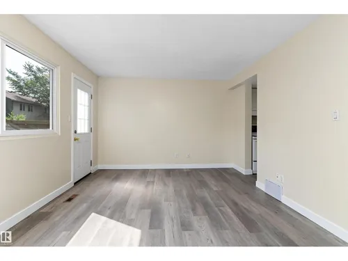 899 Abbotsfield RD NW NW, Edmonton - $179,900