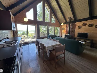 Interior photo 3 of 4307 Spruce PT