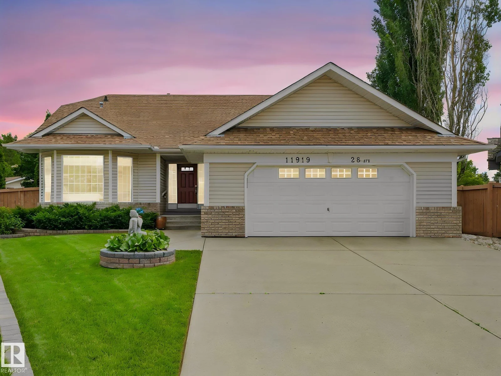 11919 28 AV NW, Edmonton - 2 bedroom Detached Single Family for sale