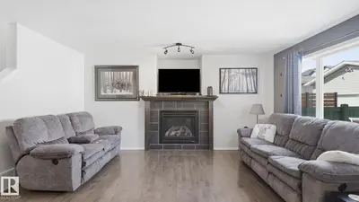 Interior photo 3 of 61 Spruce Village DR E