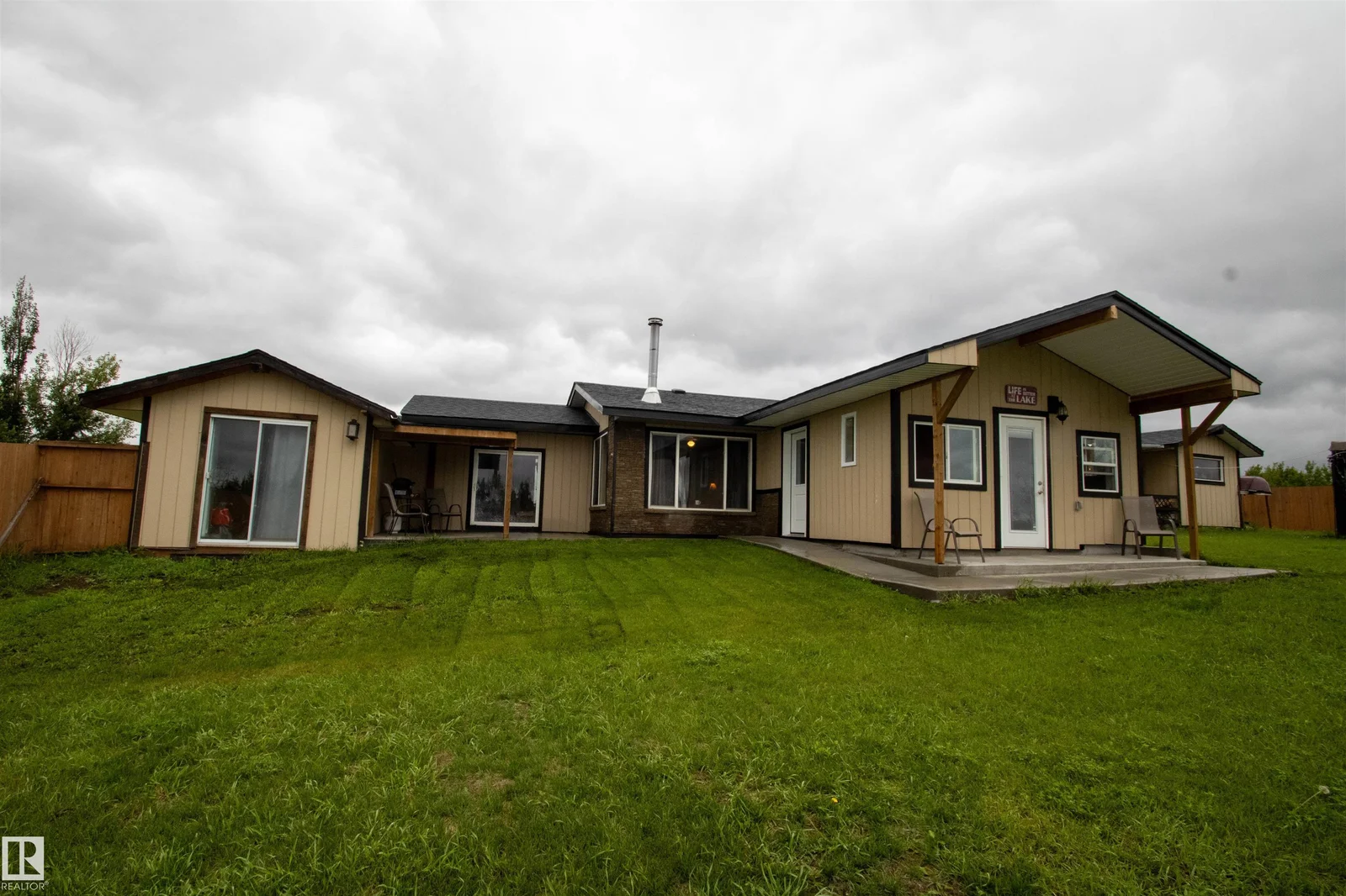 315 57201 Rng Rd 102, Rural St. Paul County - 2 bedroom Cottage for sale