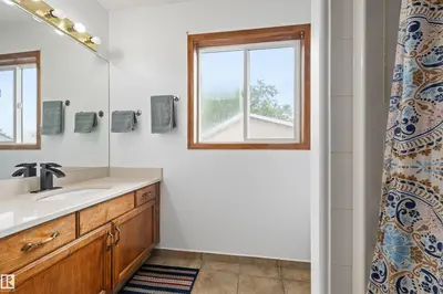 Interior photo 3 of 17219 113 ST NW