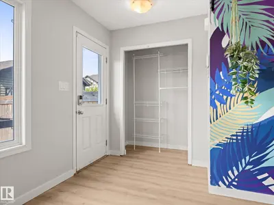 Interior photo 4 of 473 ORCHARDS BV SW