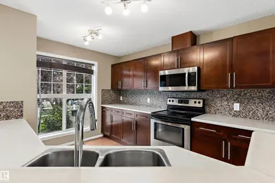 Interior photo 2 of #73 2051 TOWNE CENTRE BV NW