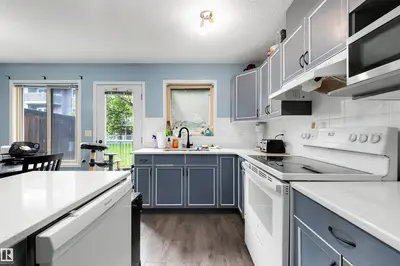 Interior photo 3 of #28 290 SPRUCE RIDGE RD