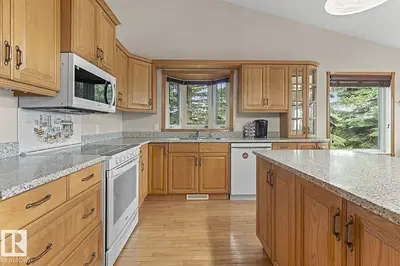 Interior photo 3 of 45424 HWY 660 HI
