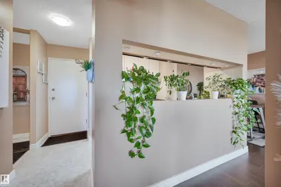 Interior photo 3 of #1402 9835 113 ST NW