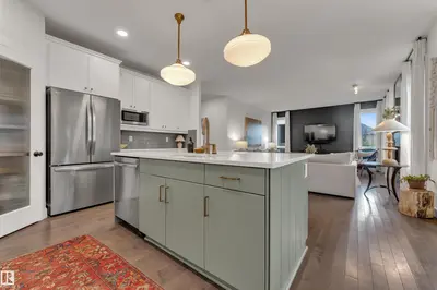 Interior photo 3 of 3722 KIDD CR SW
