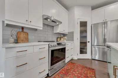 Interior photo 2 of 3722 KIDD CR SW