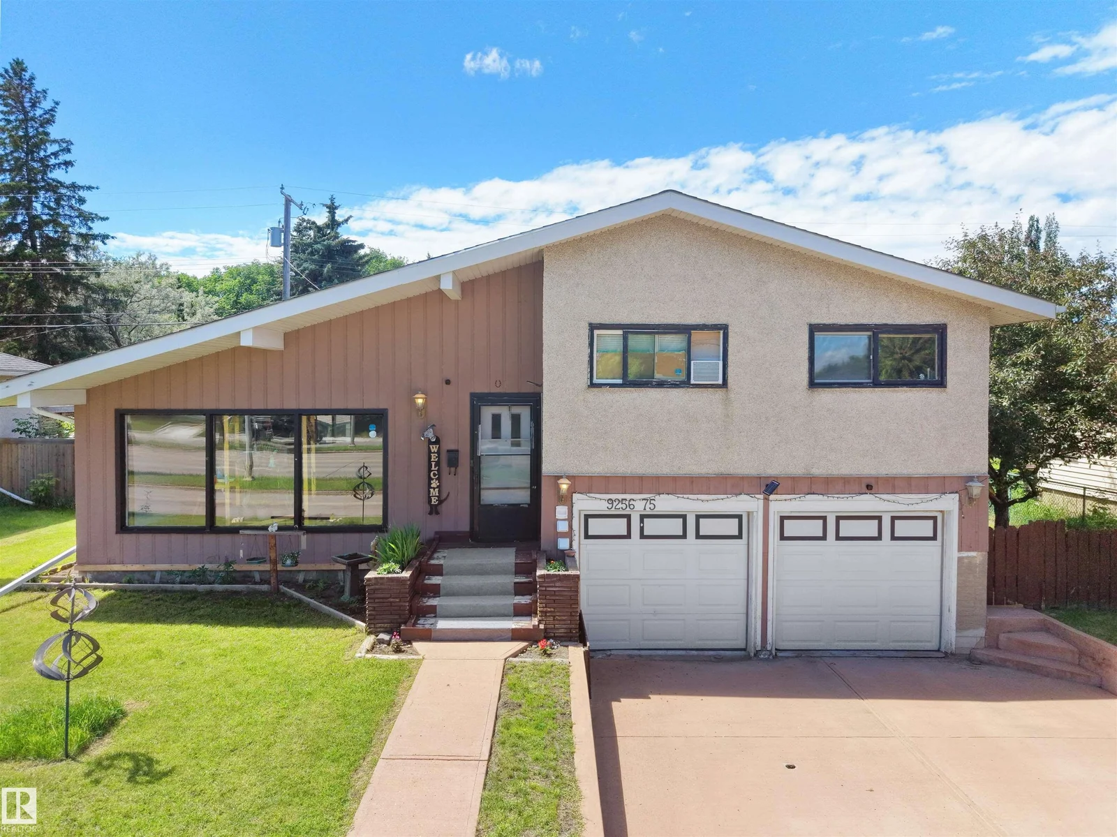 9256 75 ST NW, Edmonton - 4 bedroom Detached Single Family for sale
