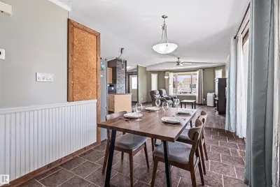 Interior photo 3 of 1172 Aspen DR W