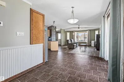 Interior photo 4 of 1172 Aspen DR W