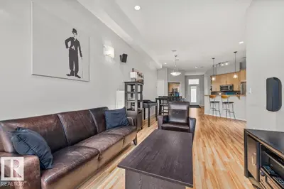 Interior photo 4 of #427 10531 117 ST NW